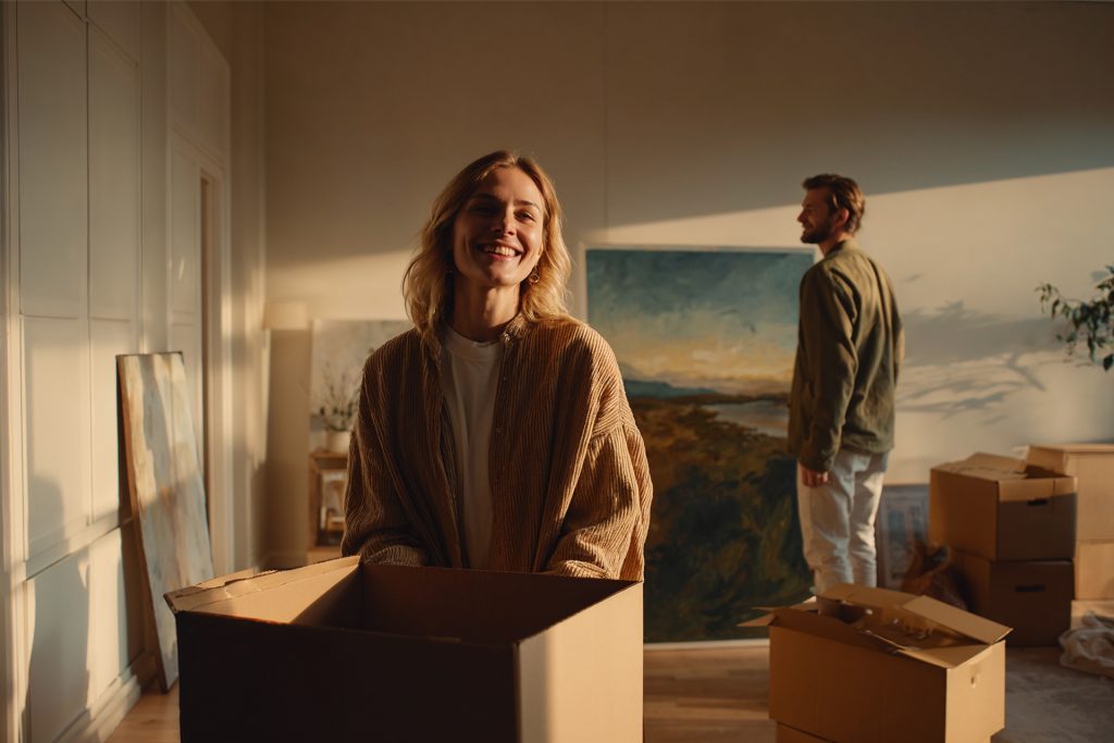 Mand og kvinde i hus, ejerskifteforsikring